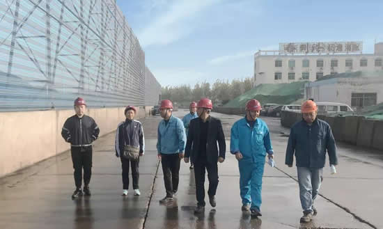 10月27日至29日，北京大陸航星質(zhì)量認證中心委派4位外審專(zhuān)家對我司質(zhì)量管理體系進(jìn)行了外部監督審核。外審專(zhuān)家按照ISO9001:2015質(zhì)量管理體系標準要求，對集團管理層及體系覆蓋的15個(gè)職能部門(mén)進(jìn)行監督審核。通過(guò)現場(chǎng)查看、查閱相關(guān)記錄及訪(fǎng)談等方式，對質(zhì)量管理體系的運行進(jìn)行了全面細致的審核。此次審核，充分體現了質(zhì)量管理體系在我公司貫徹運行中具有廣泛的符合性、適宜性、有效性。今后，公司將不斷完善質(zhì)量管理體系在企業(yè)發(fā)展過(guò)程中的作用，推進(jìn)公司服務(wù)質(zhì)量的提高，增強公司的市場(chǎng)競爭力，全力打造通江達海的現代化新港口。